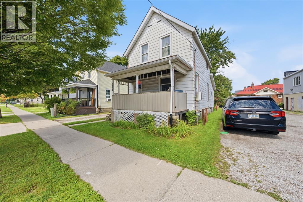 266 Devine STREET - 2