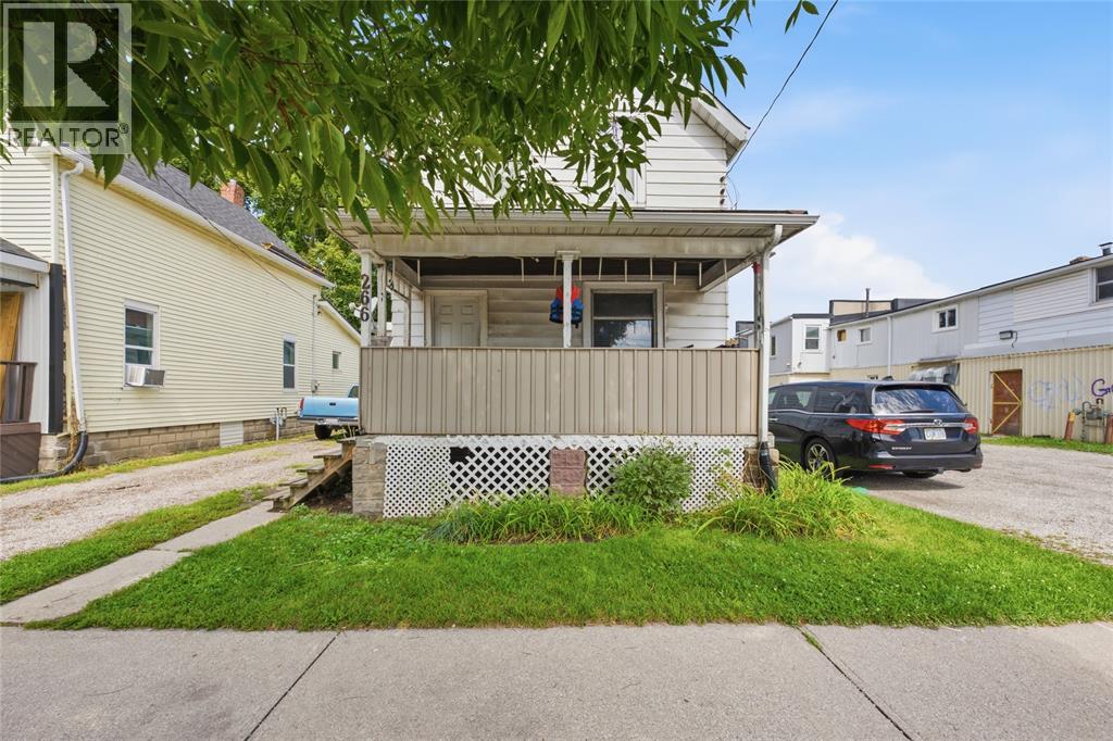 266 Devine STREET - 3
