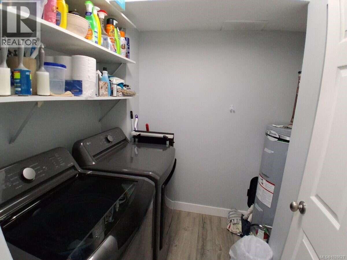 4955 Laguna Way - Image 36