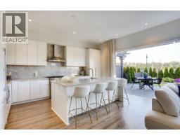 100 5311 Admiral Way, Delta, BC V4K0E2 Photo 14