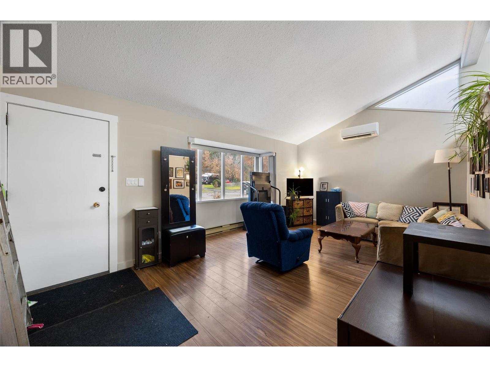 1026 HILLSIDE Avenue - 2