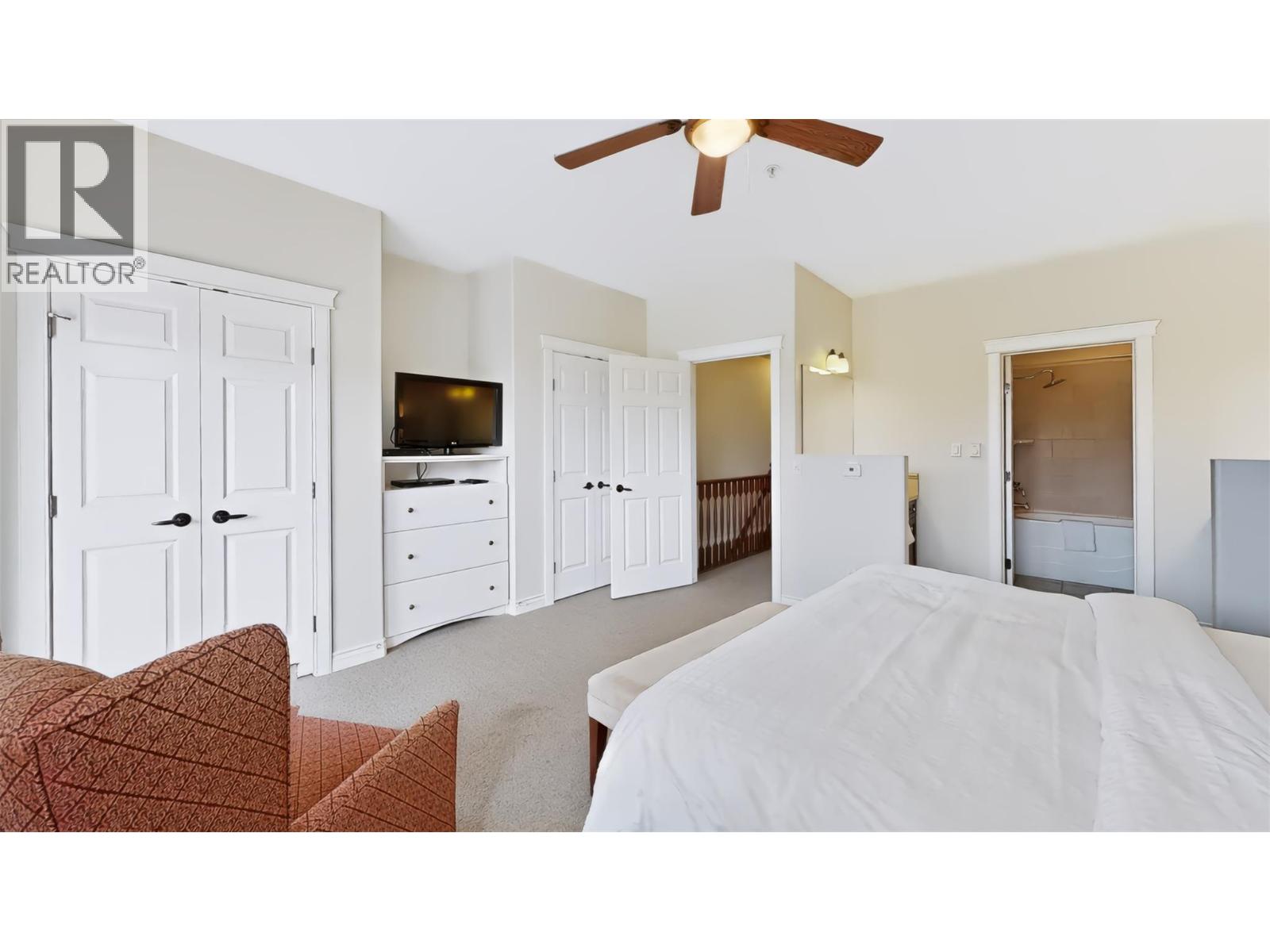 #213 D 200 BIGHORN Boulevard - Image 32