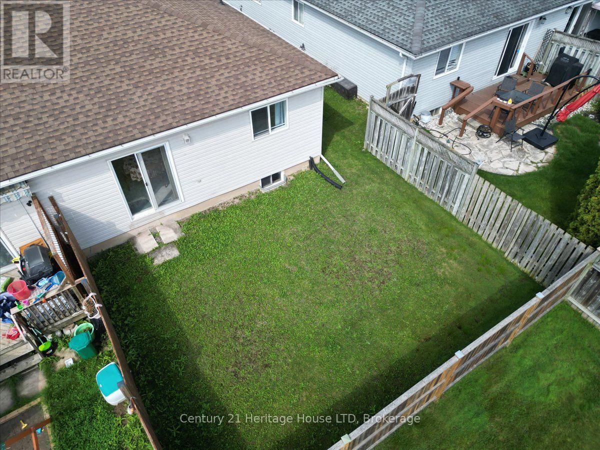 210 OAKCREST AVENUE - 37
