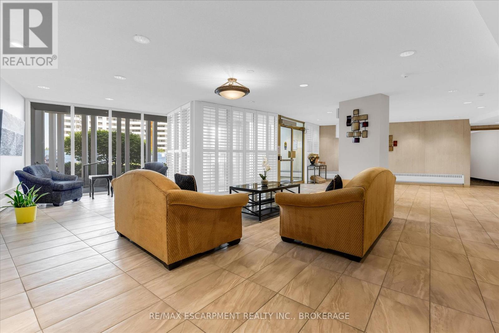#1007 35 TOWERING HEIGHTS BOULEVARD - Image 17