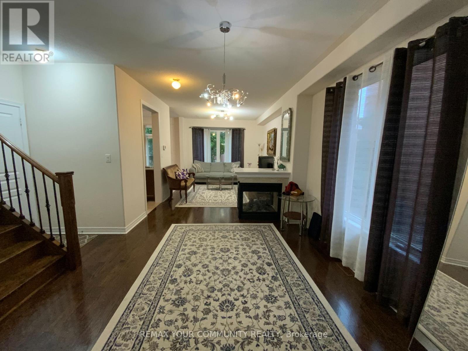 29 Mary Ellen Baker Crescent, Vaughan (Patterson), Ontario, L4J0G5, Vaughan (Patterson), Ontario — photo 2 of 5