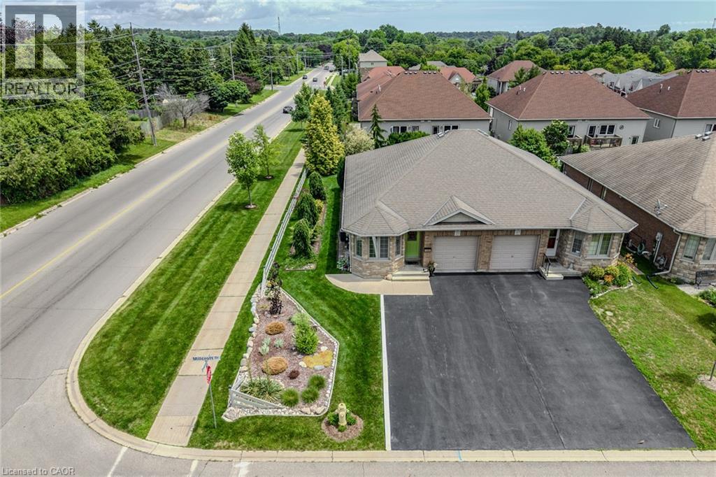 51 MILLCROFT Drive - 33