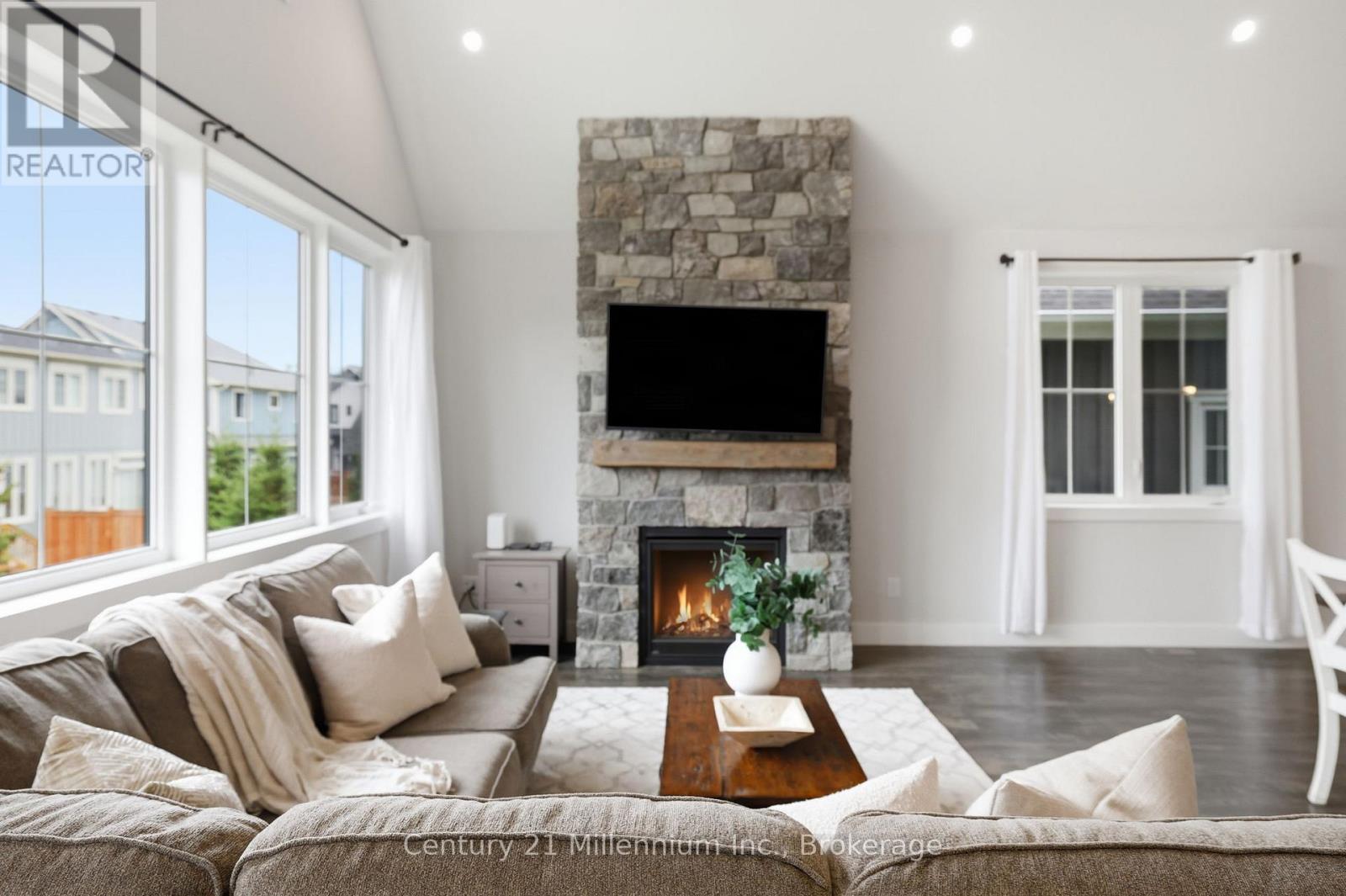 132 SYCAMORE STREET - Image 17