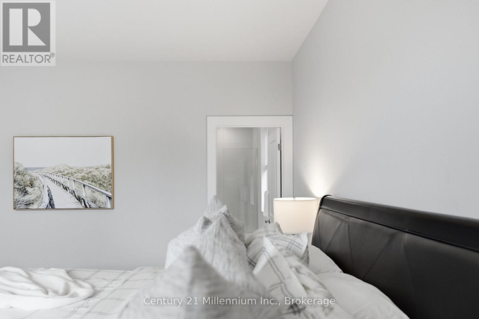 132 SYCAMORE STREET - Image 19