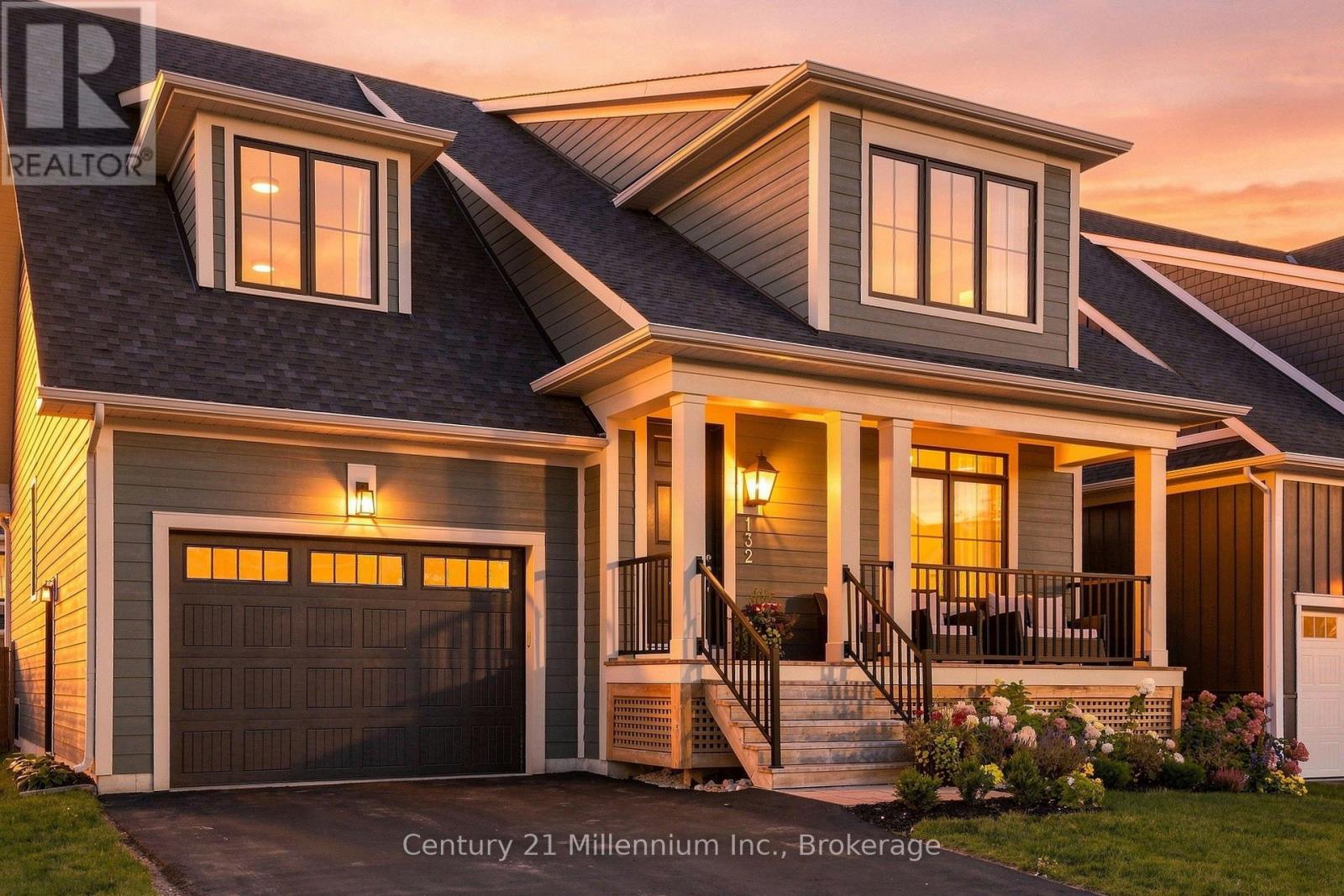 132 Sycamore Street, Blue Mountains, Ontario, L9Y4E2, Blue Mountains, Ontario — photo 2 of 5