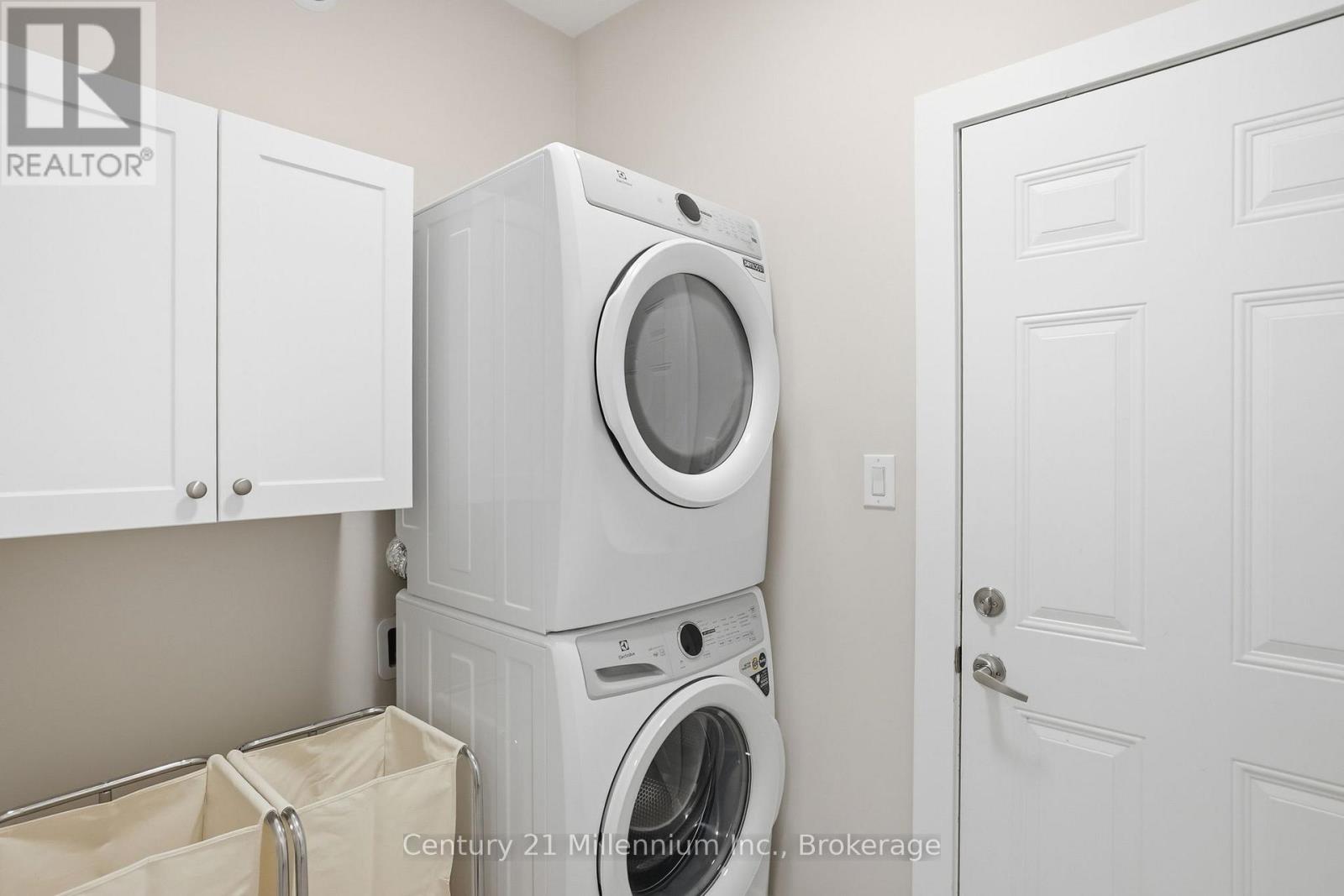 132 SYCAMORE STREET - Image 23