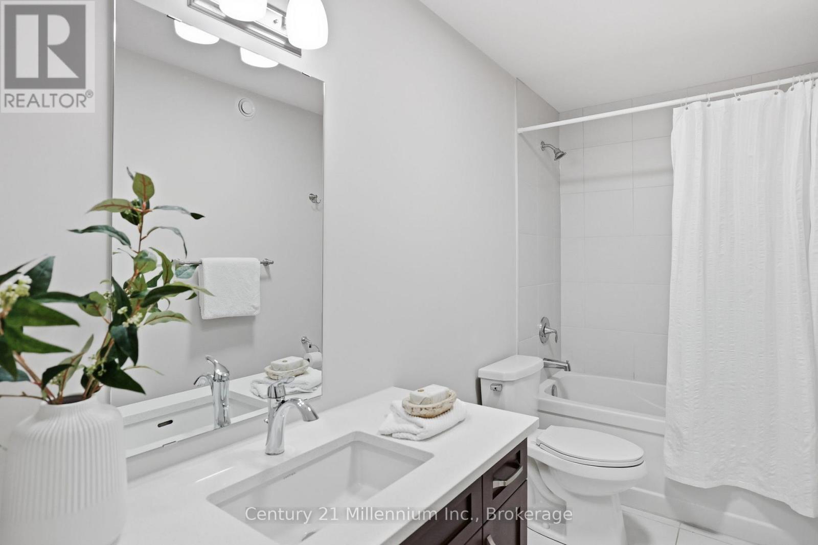 132 SYCAMORE STREET - Image 27
