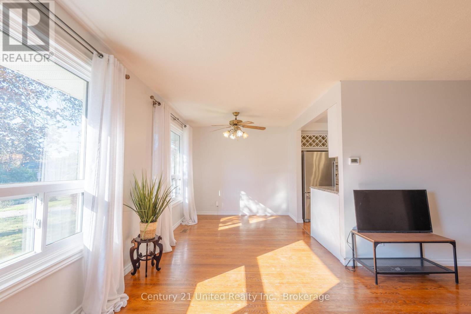 255 WOODWARD AVENUE, Selwyn — photo 3