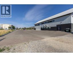 1241 29 Street N, Lethbridge, AB T1H7H6 Photo 6