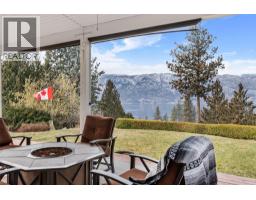 Living room - 10987 Hare Road, Lake Country, BC V4V2H6 Photo 12