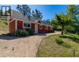 Primary Bedroom - 10987 Hare Road, Lake Country, BC V4V2H6 Photo 8