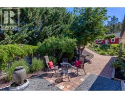 5pc Bathroom - 10987 Hare Road, Lake Country, BC V4V2H6 Photo 7