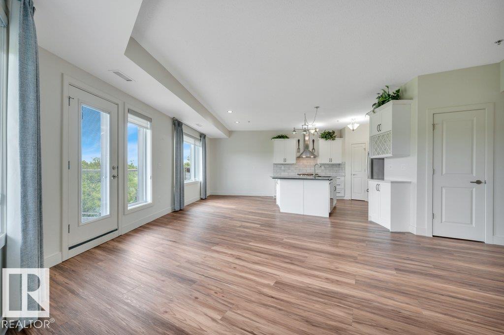 #105 35 STURGEON RD - 11