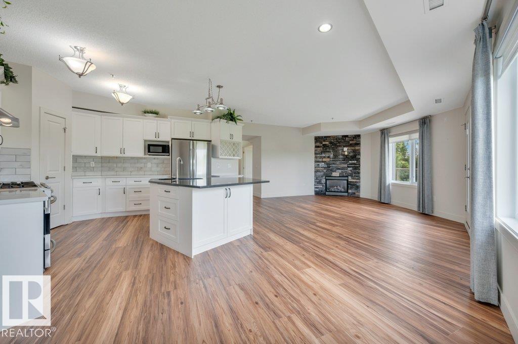 #105 35 STURGEON RD - 22
