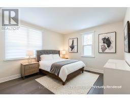 Bedroom 3 - 735 Srigley Street, Newmarket, ON L3Y1X6 Photo 11