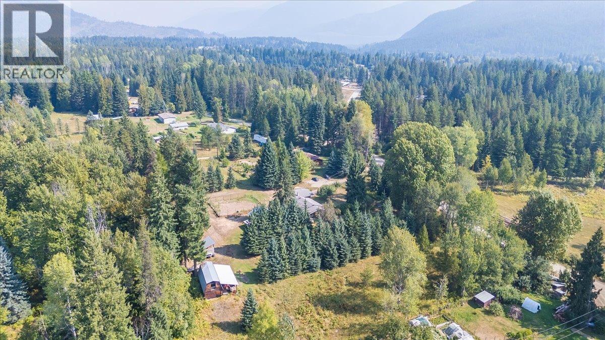 3710 Ladybird Road - 11
