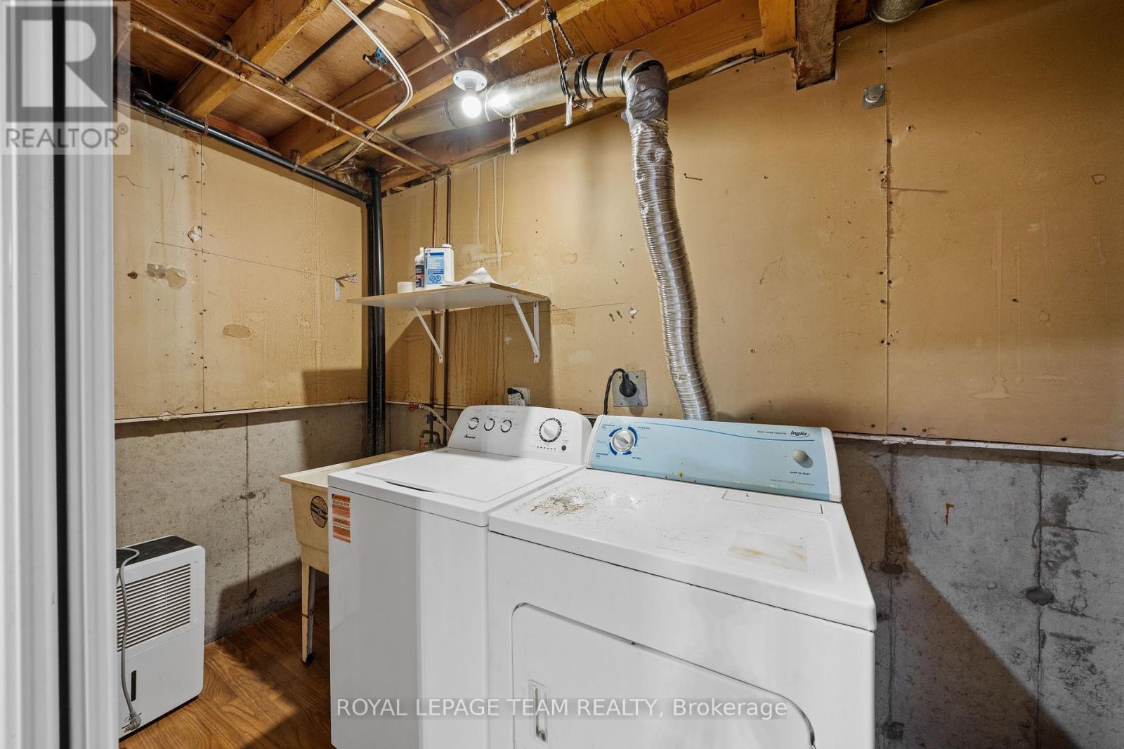 3 Bed, 2 Bath House for Sale in Ottawa – 3 BENLARK ROAD, Ottawa – MLS# X13746710 - Image 29