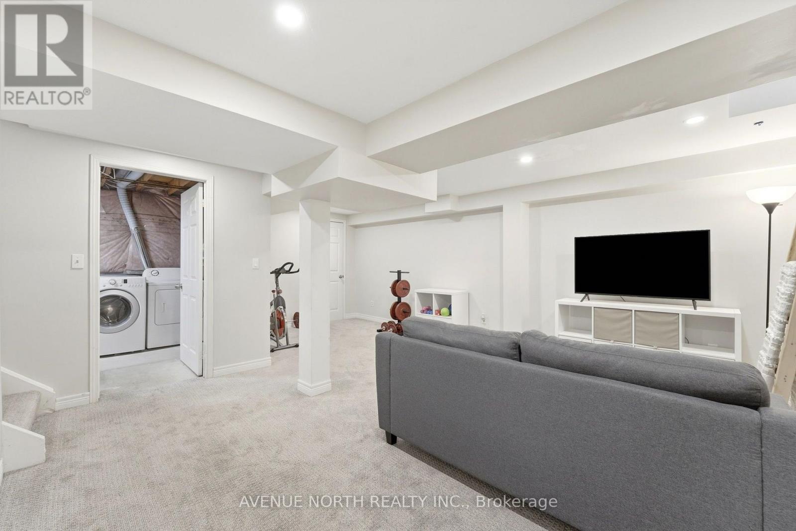 12 PLEASANT GROVE TERRACE - 28