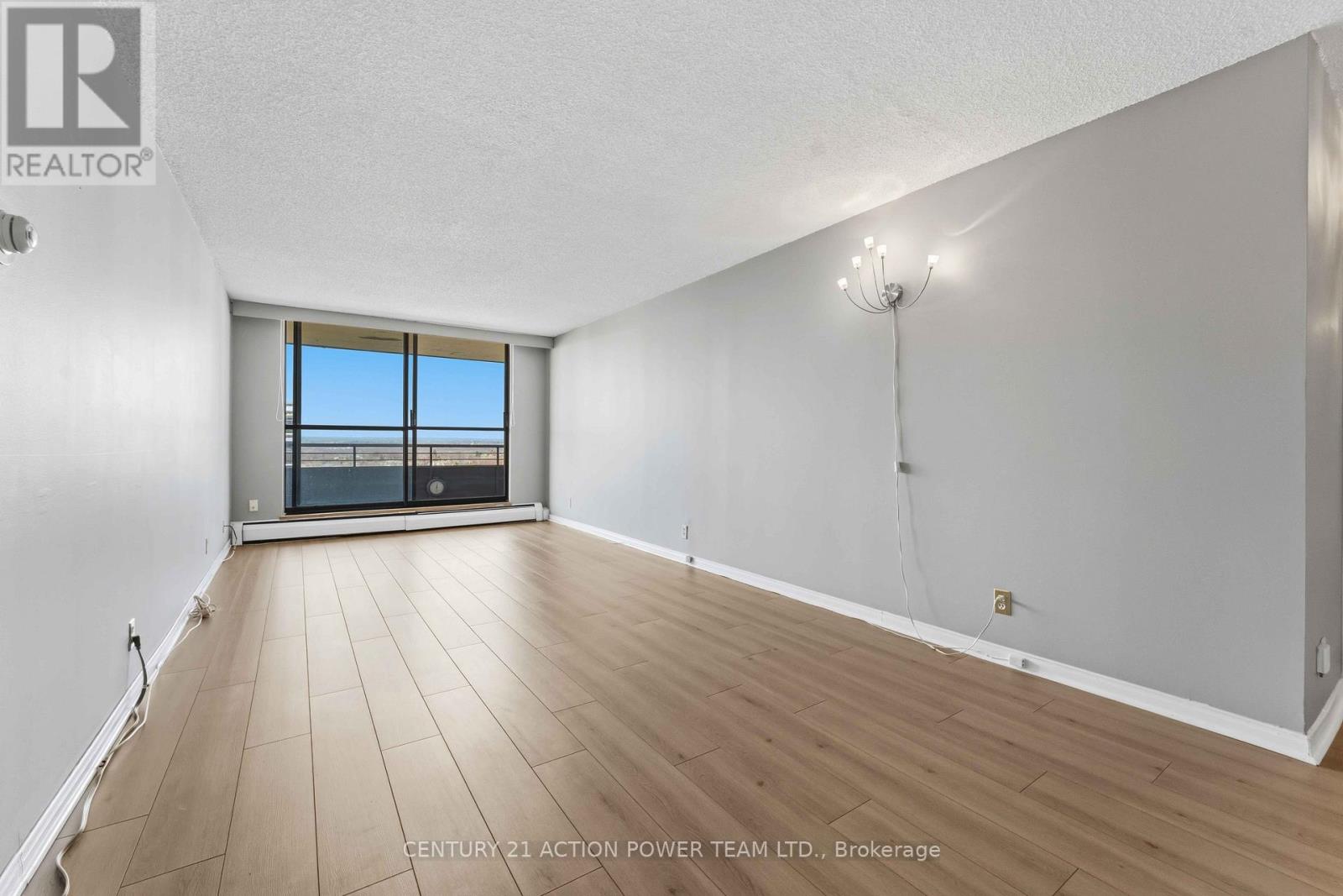 #903 505 ST LAURENT BOULEVARD - Image 12