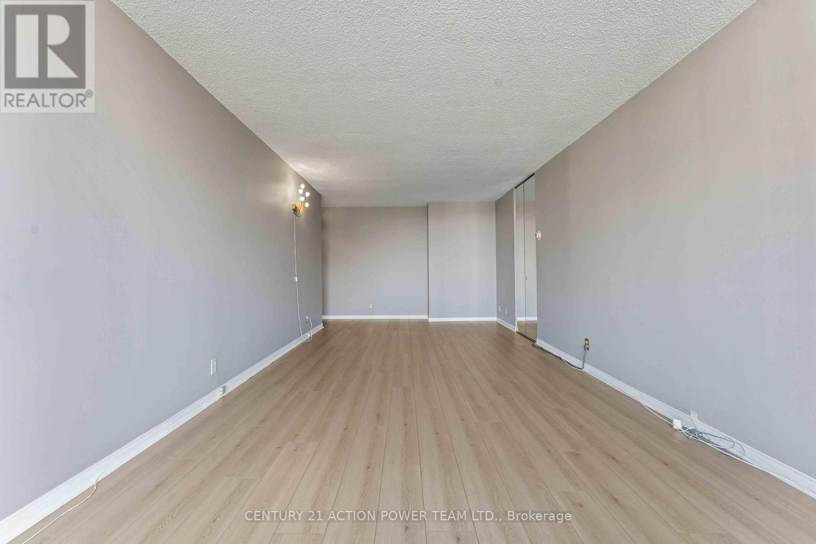 #903 505 ST LAURENT BOULEVARD - Image 14