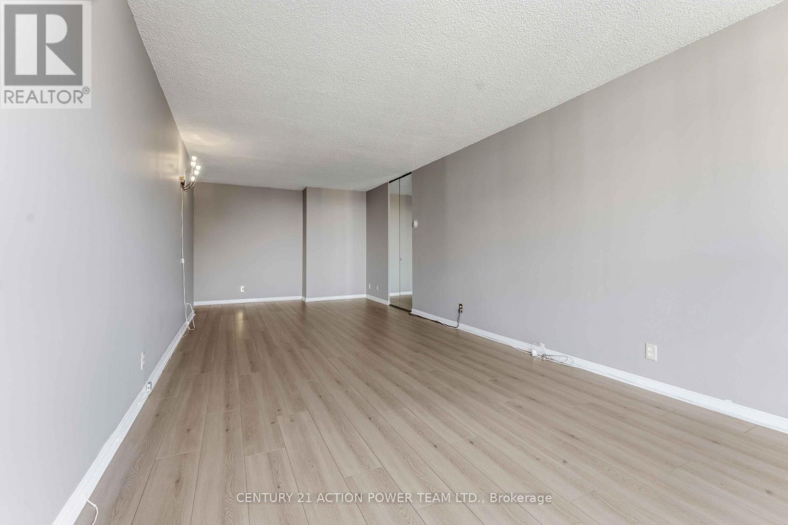 #903 505 ST LAURENT BOULEVARD - Image 15