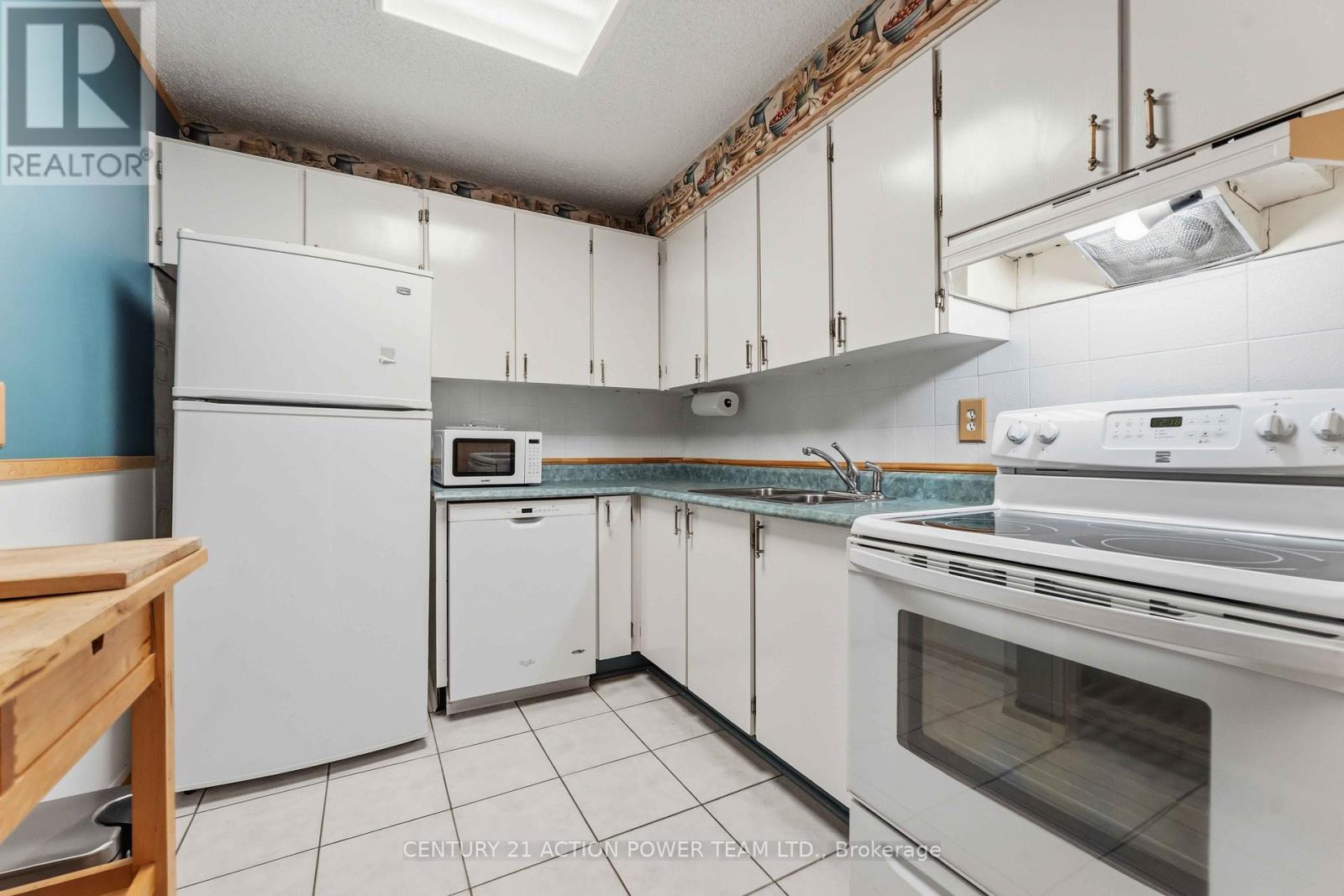 #903 505 ST LAURENT BOULEVARD - Image 16