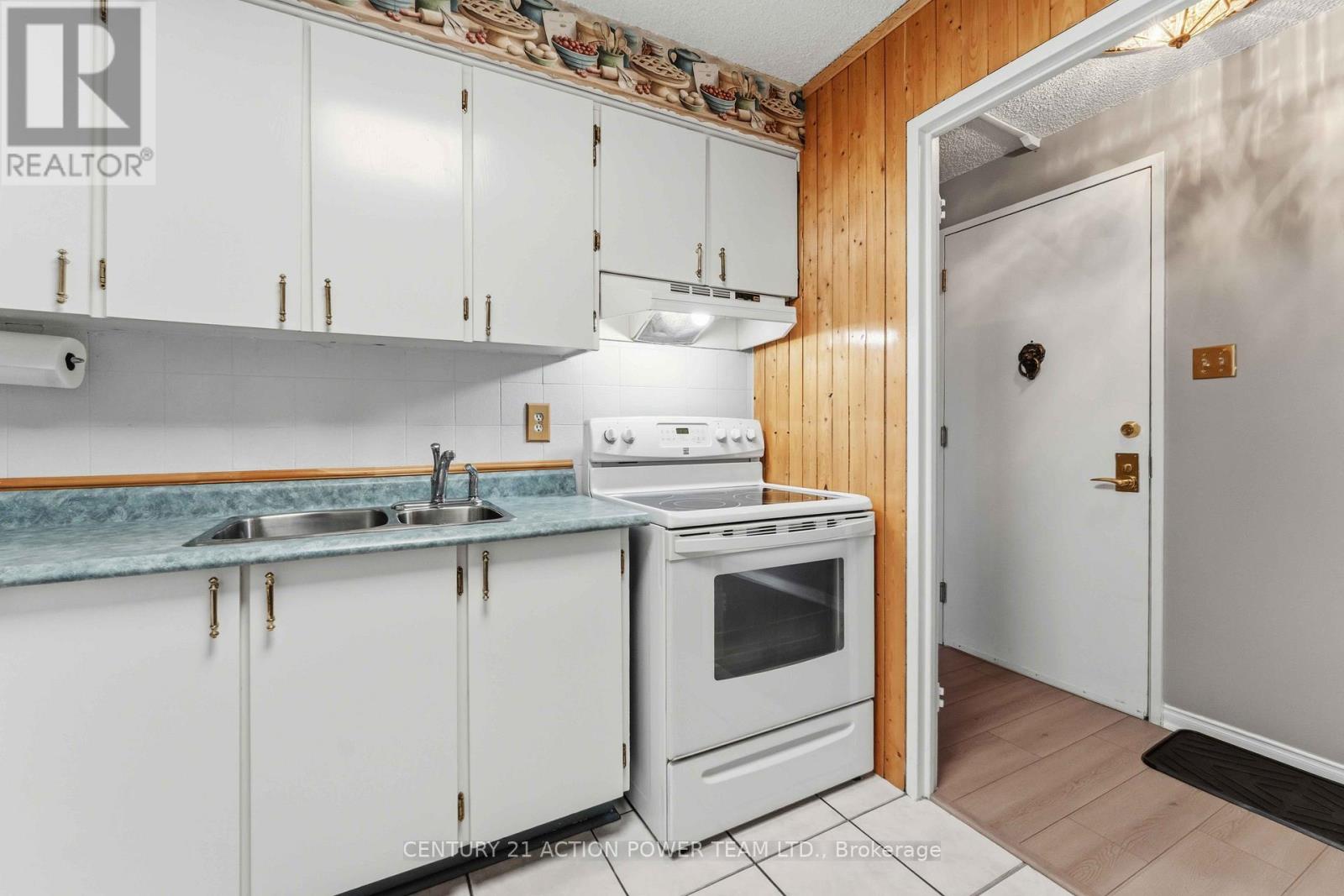 #903 505 ST LAURENT BOULEVARD - Image 18
