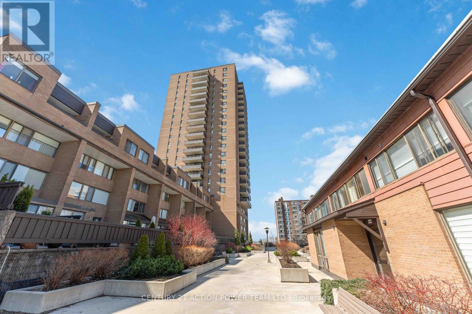 #903 505 ST LAURENT BOULEVARD - Image 39