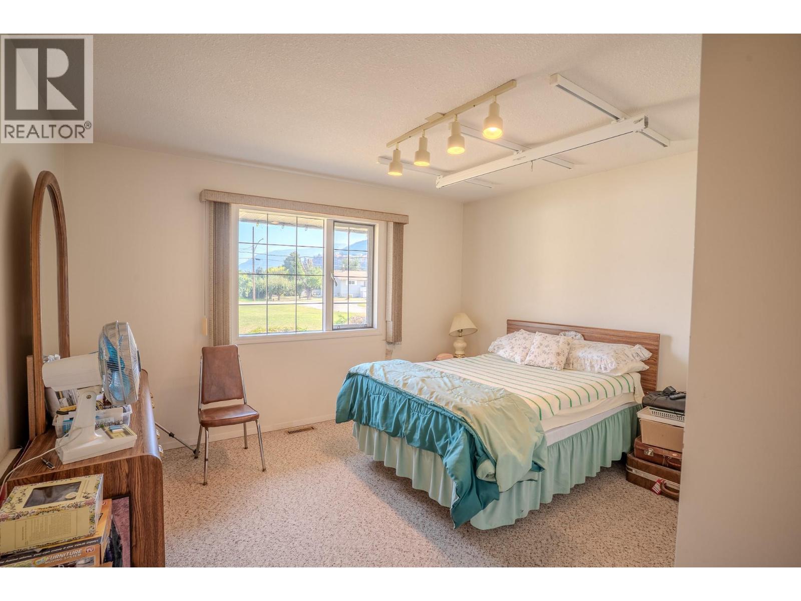 310 Arbutus Street - Image 26