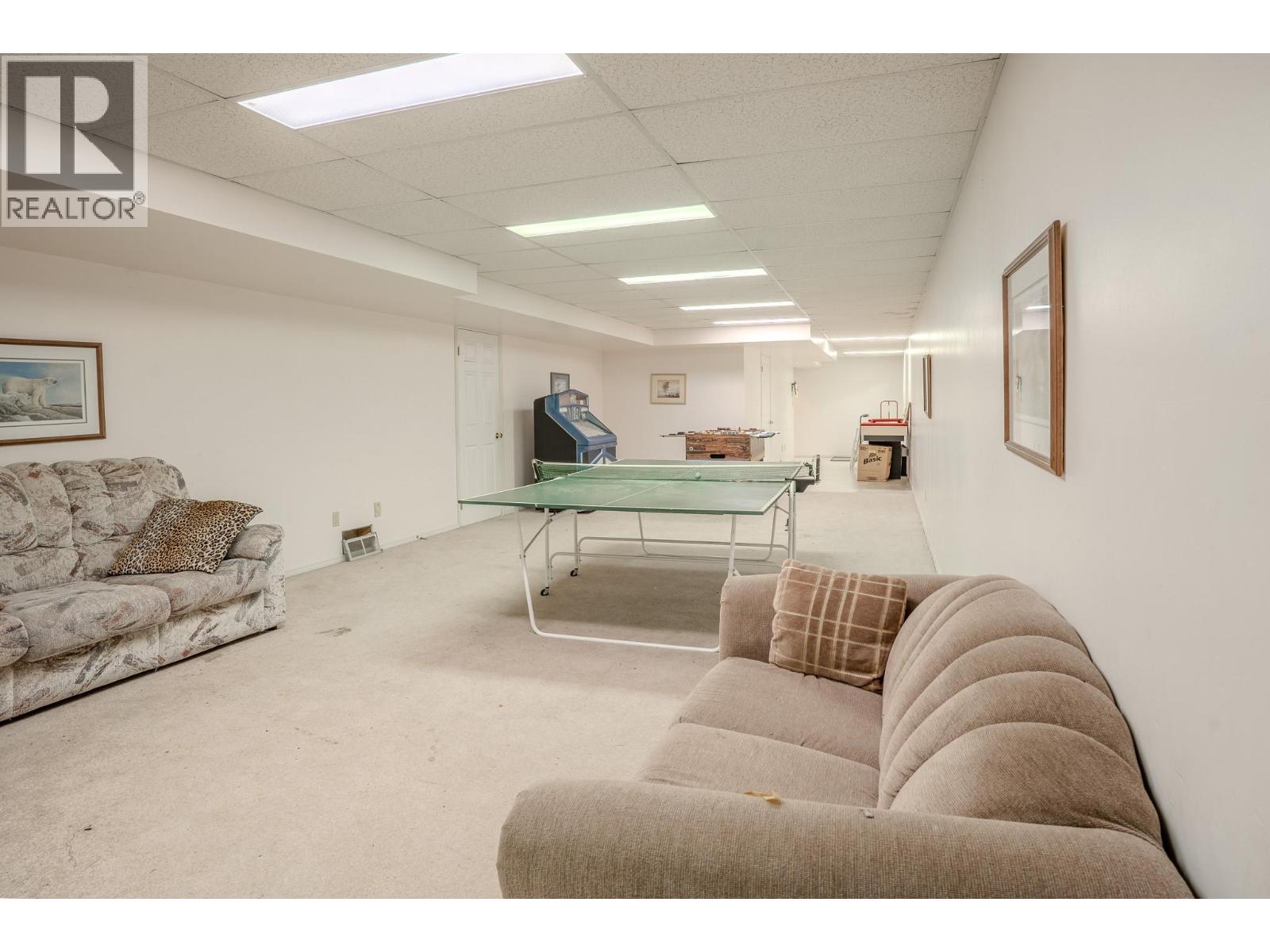 310 Arbutus Street - Image 40