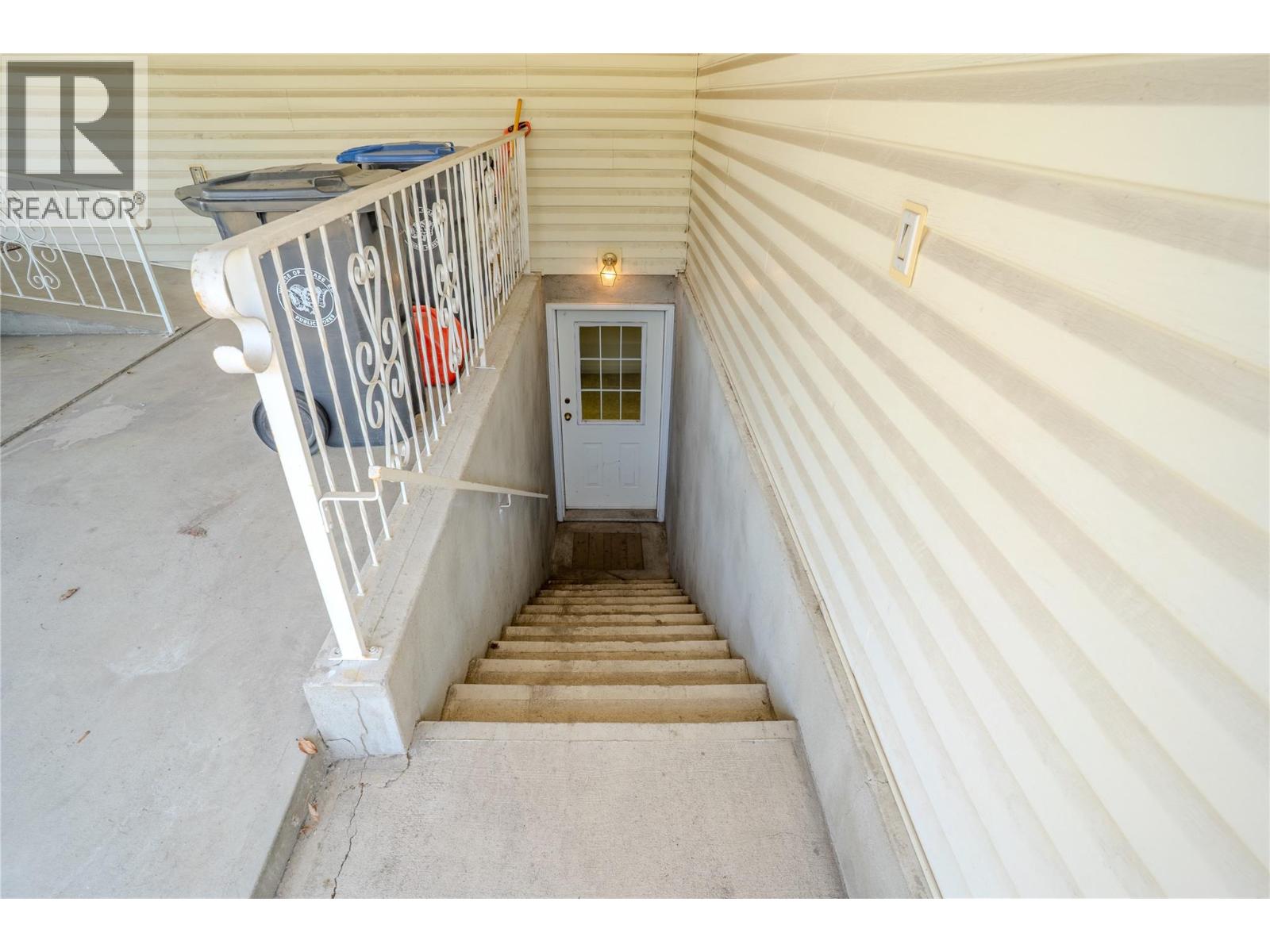 310 Arbutus Street - 50