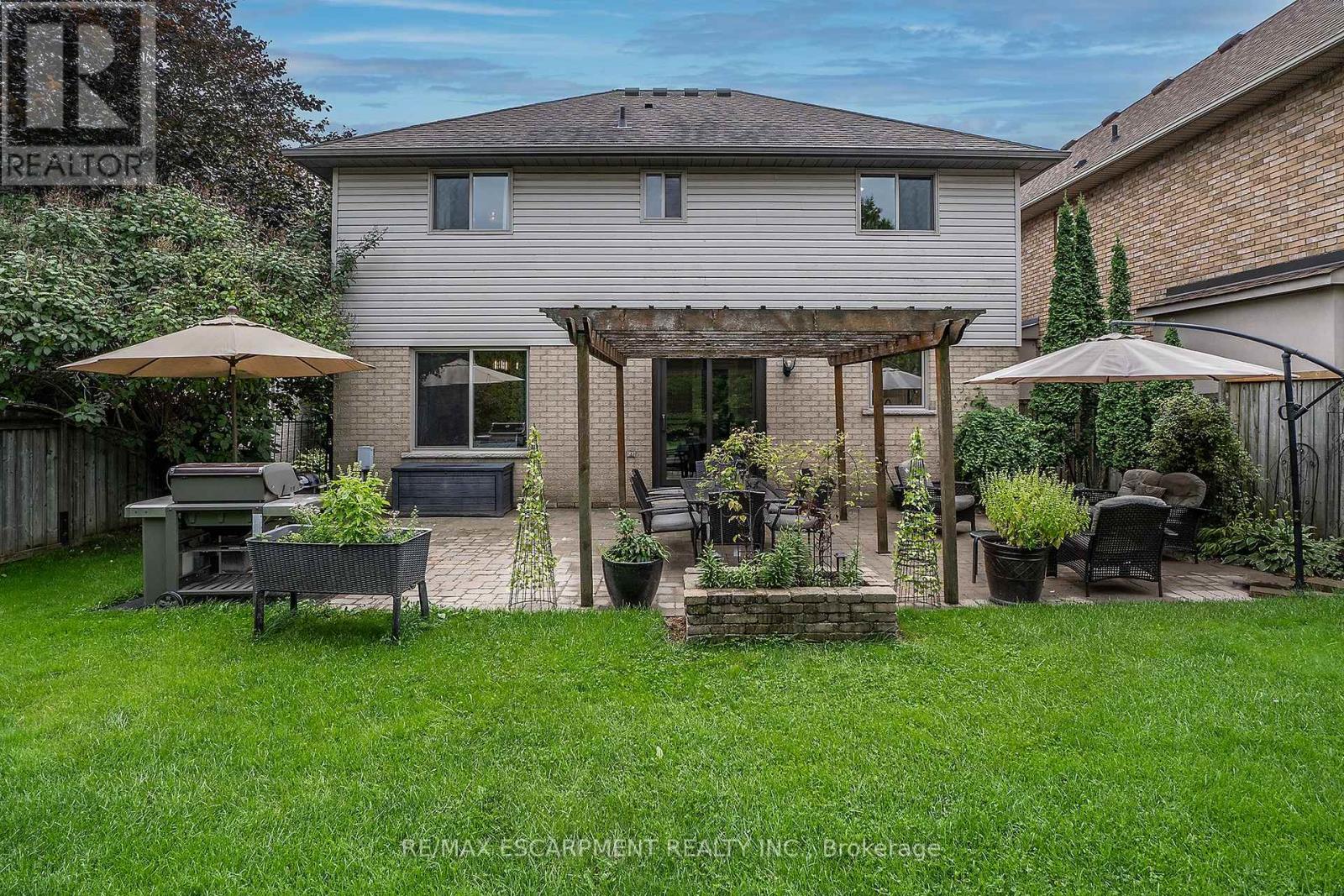 90 SURREY DRIVE - 31