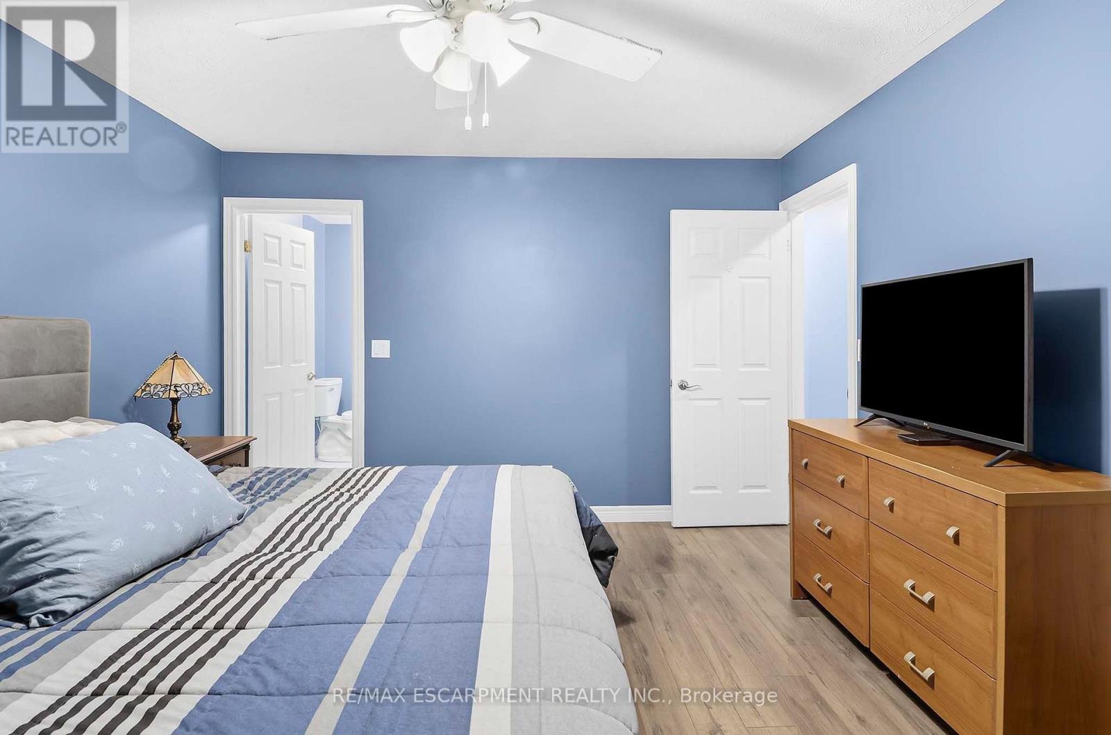 11 SIMON COURT - Image 25