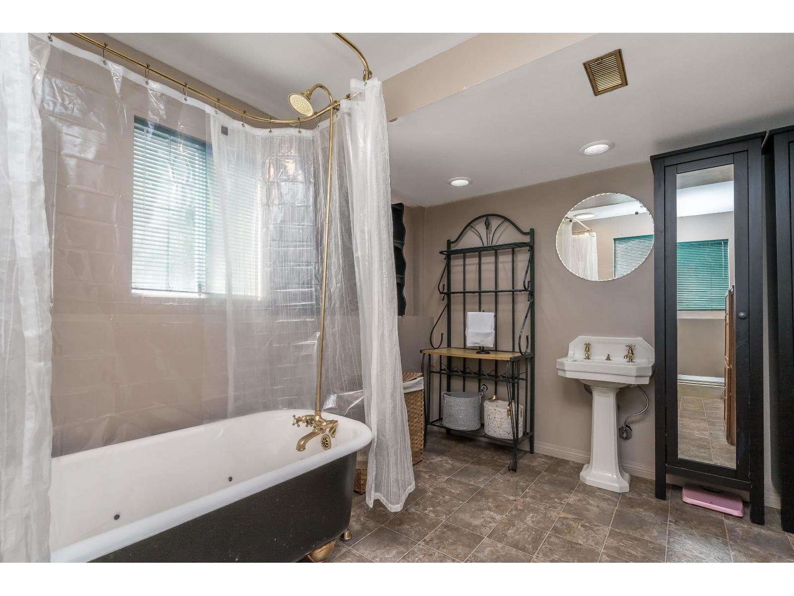 3 Bed, 2 Bath House for Sale in Langley – 8992 ROYAL STREET, Langley – MLS# R3161383 - Image 21