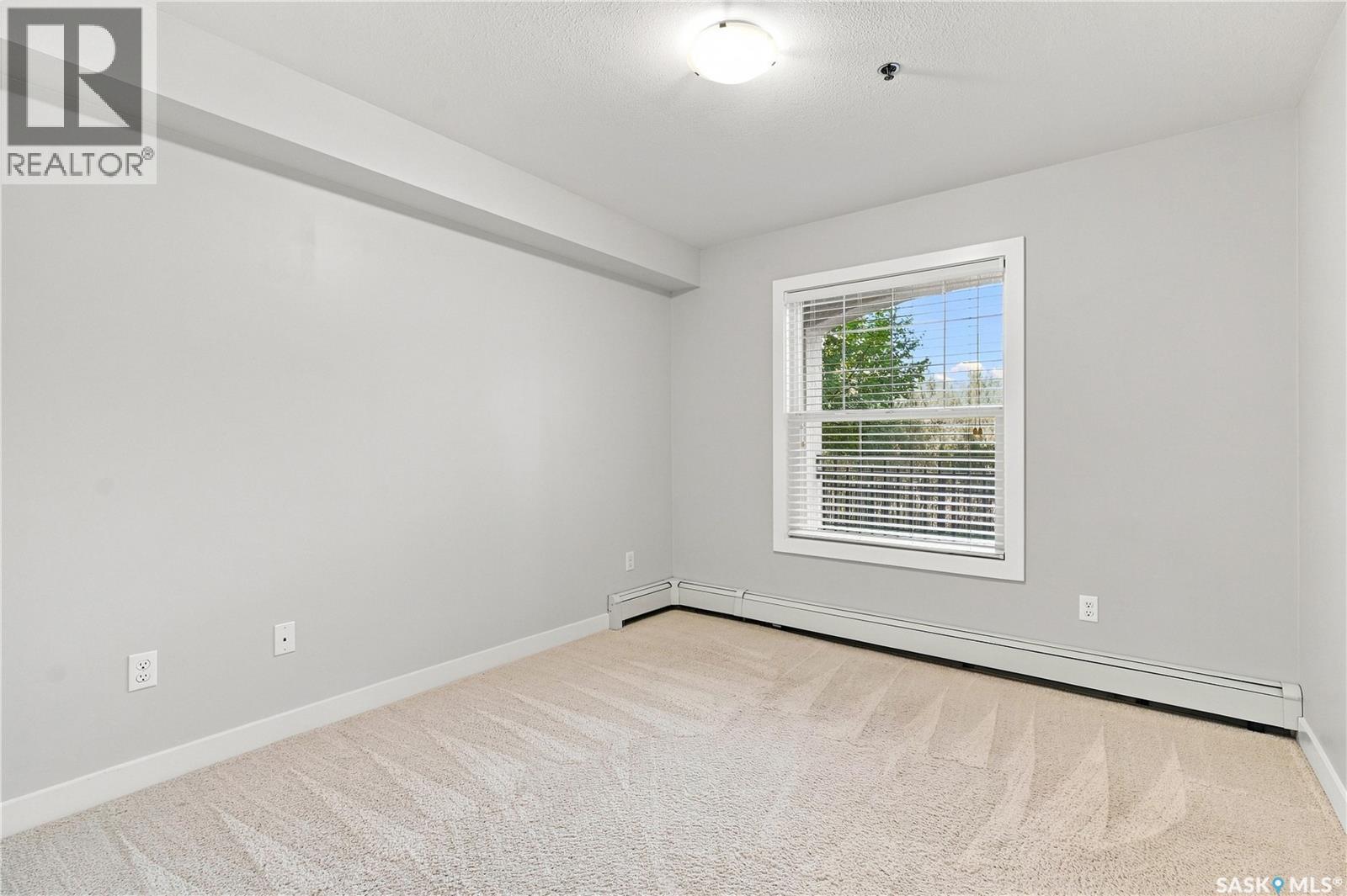 #104B 415 Hunter ROAD - 15