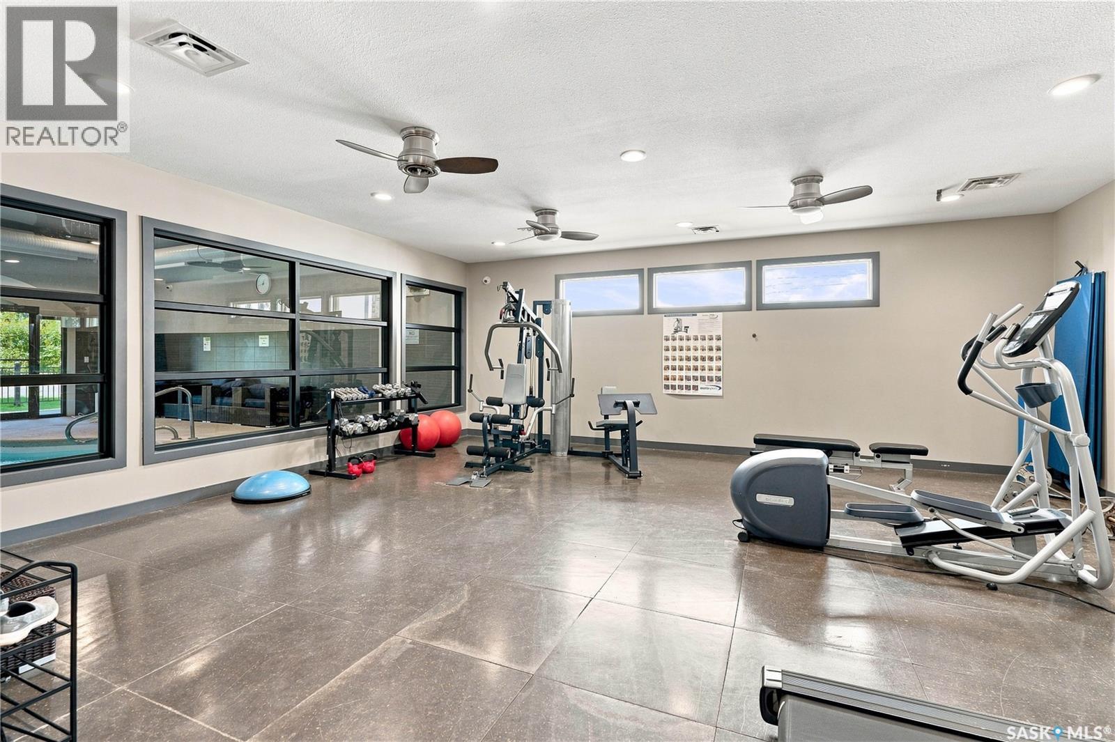 #104B 415 Hunter ROAD - 44