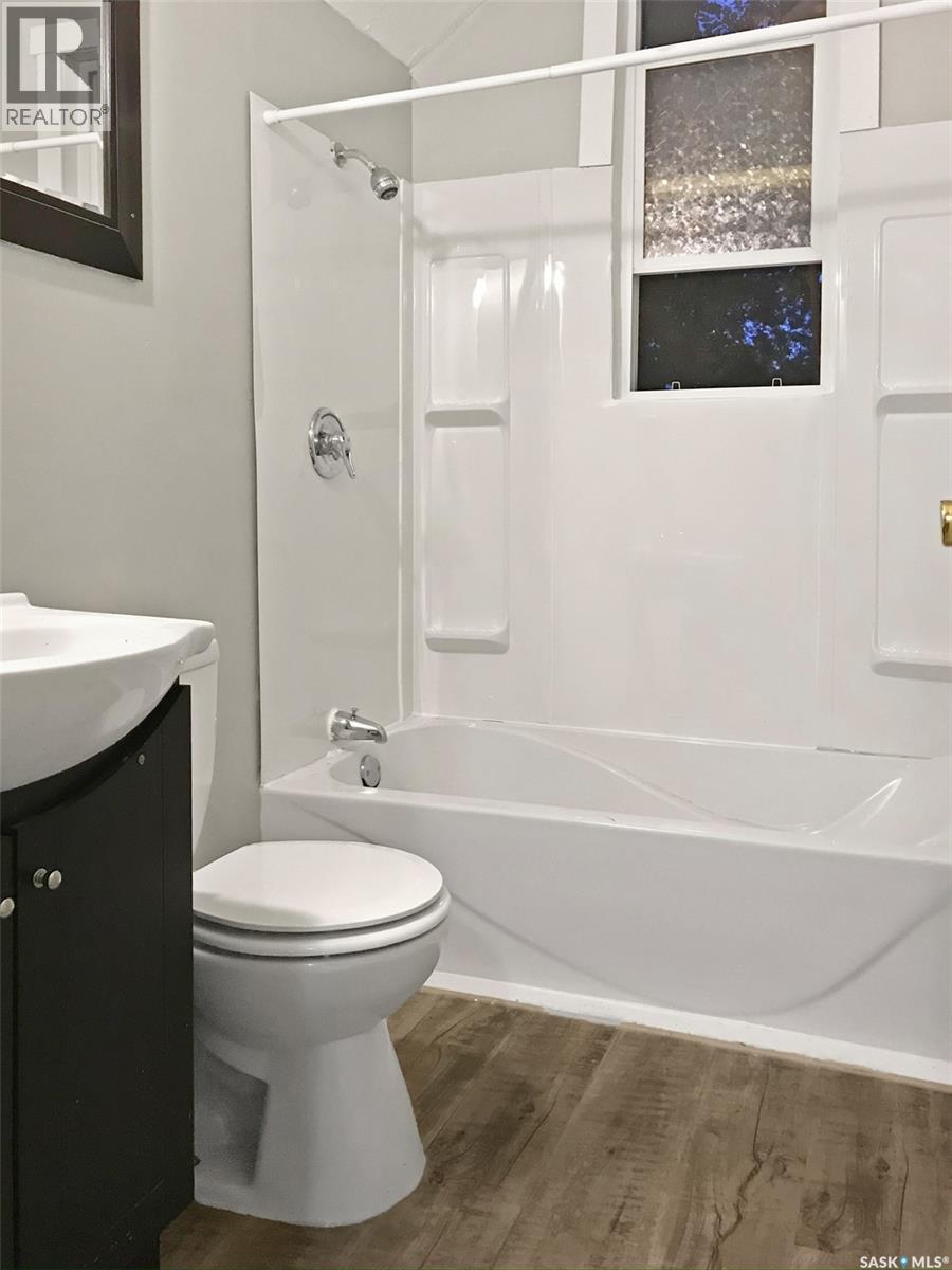 301 Cheadle STREET E, Swift Current — photo 7