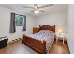 41 Ch. De La Belle-plage, Blue Sea, QC J0X1C0 Photo 18