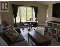 77 Hillside Dr S, Elliot Lake, ON P5A1M8 Photo 11