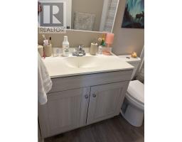 77 Hillside Dr S, Elliot Lake, ON P5A1M8 Photo 17