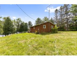 260 Ch. De Point Comfort, Gracefield, QC J0X1W0 Photo 32