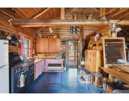 2 Ch. Des Cèdres, Cayamant, QC J0X1W0 Photo 15