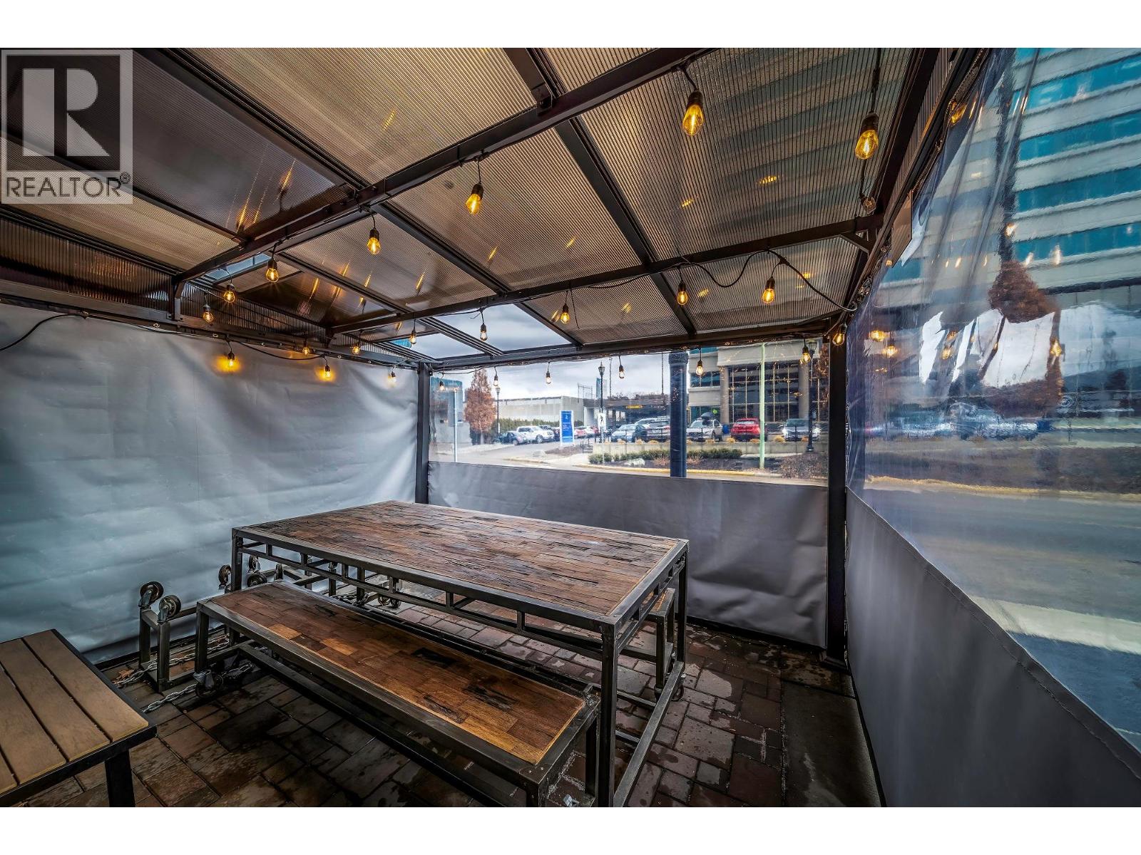  1886 Dayton Street, Kelowna