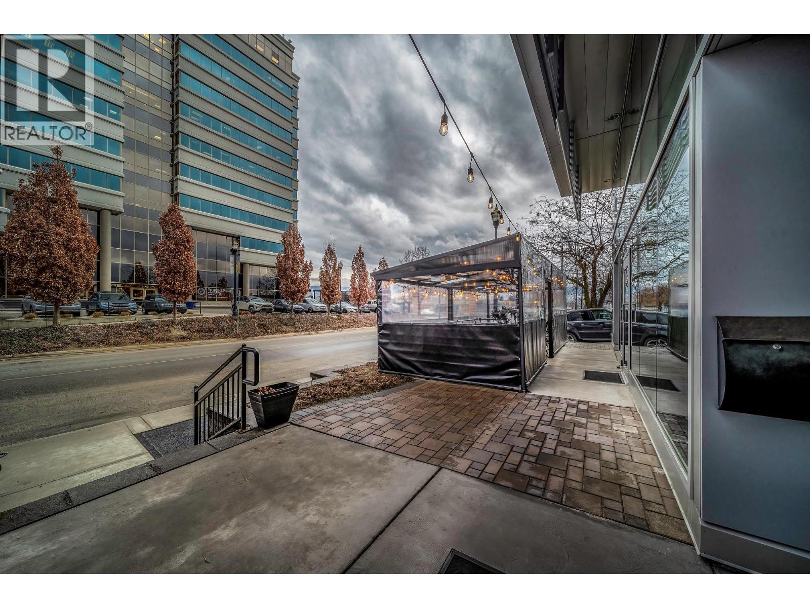  1886 Dayton Street, Kelowna