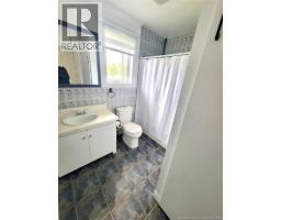326 1ere Rue, Shippagan, NB E8S1T3 Photo 16