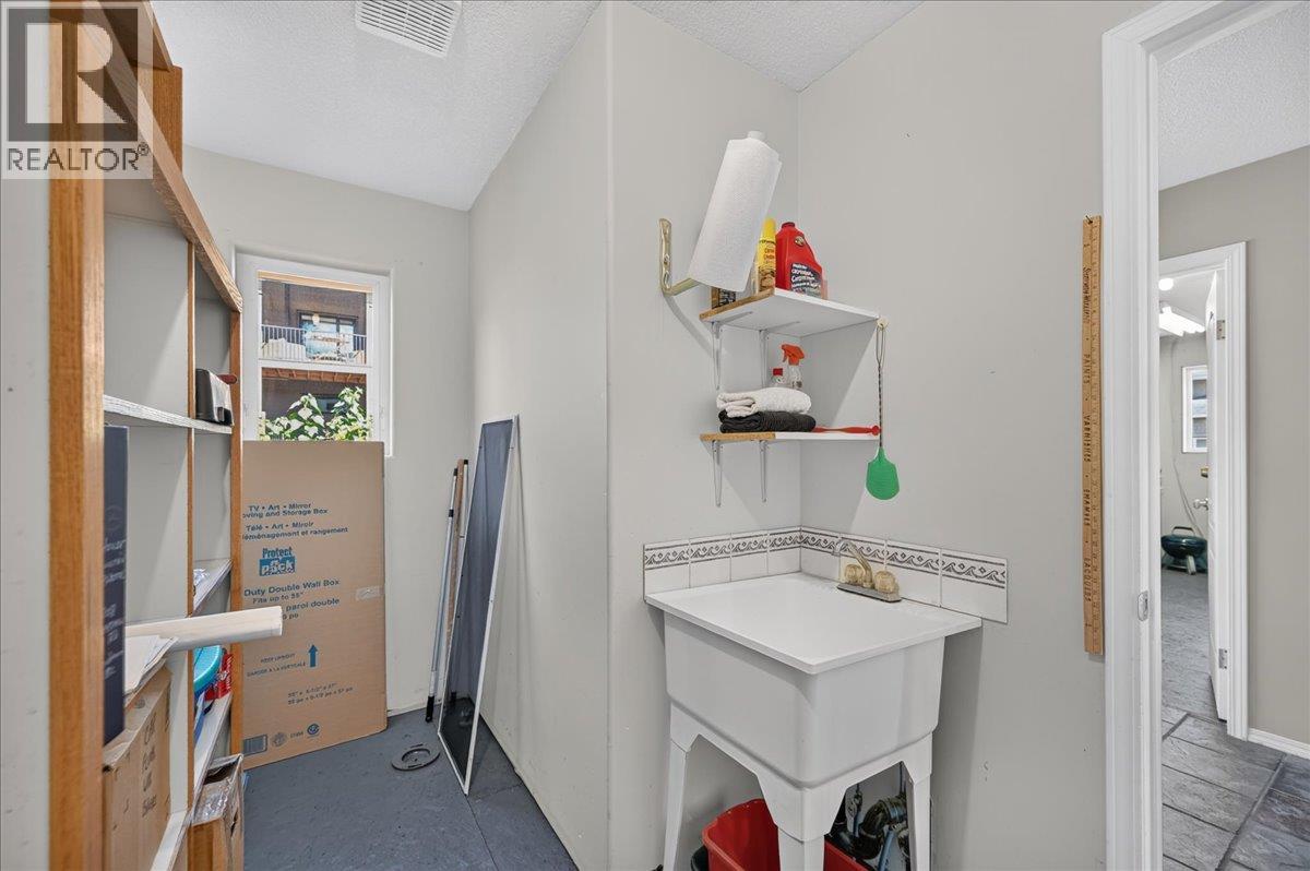 1808 TRETHEWAY Road - Image 28